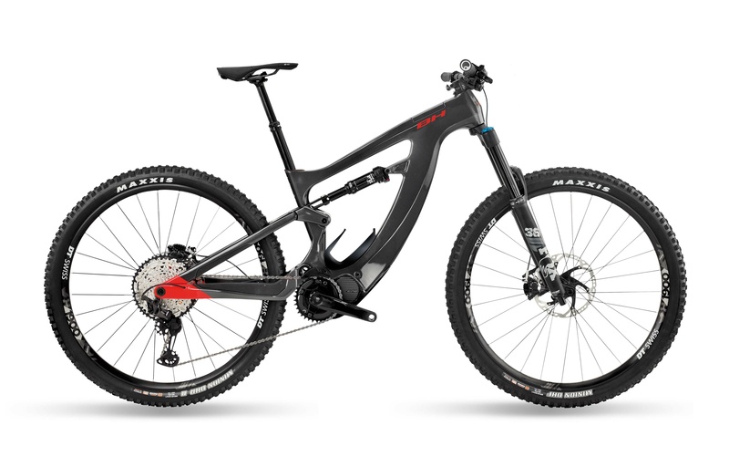 XTEP CARBON LYNX 5.5 PRO-S
